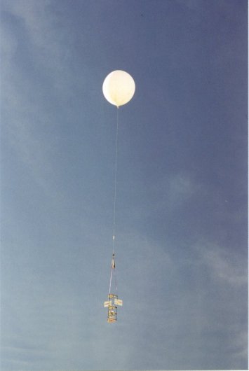 Away21_climbing.jpg (15301 bytes)